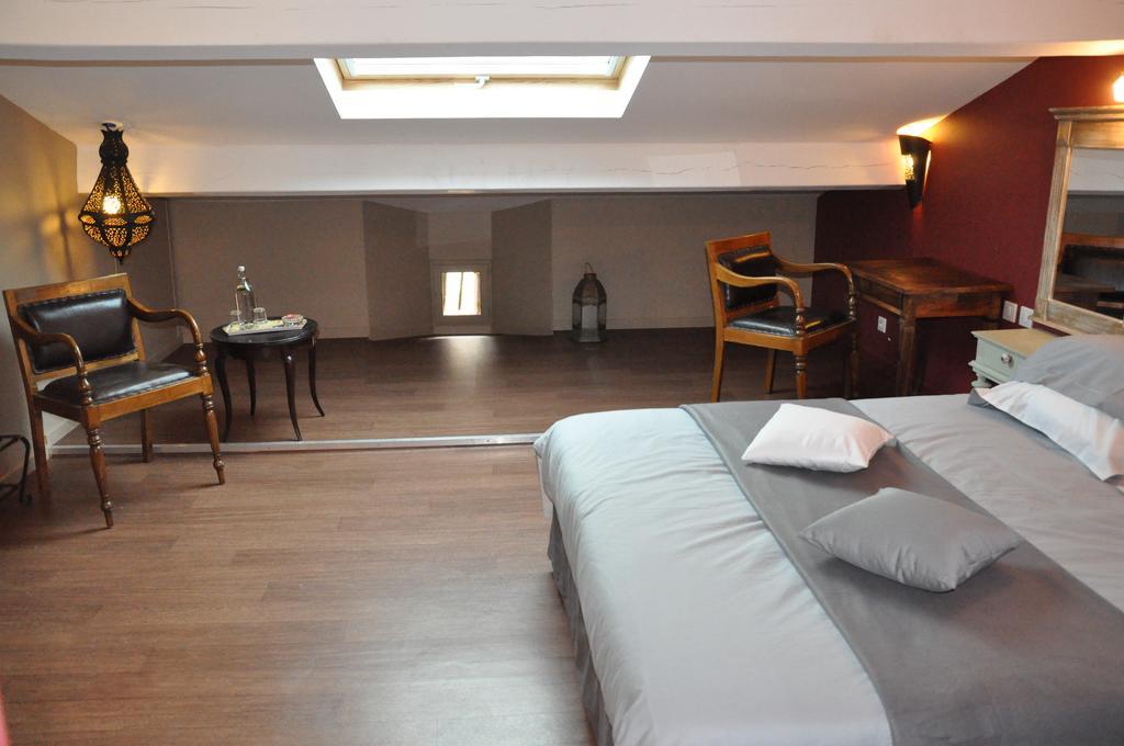 Le Lac De Crivito Bed & Breakfast Caraman Room photo